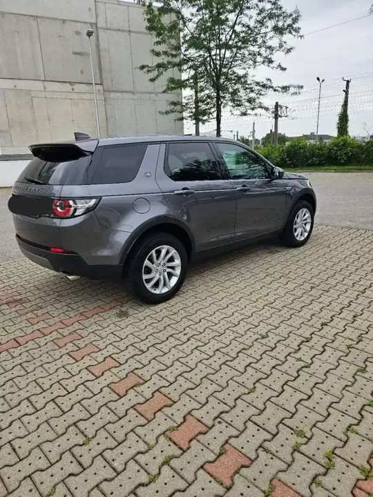 Land Rover Discovery Sport 2018 photo 2