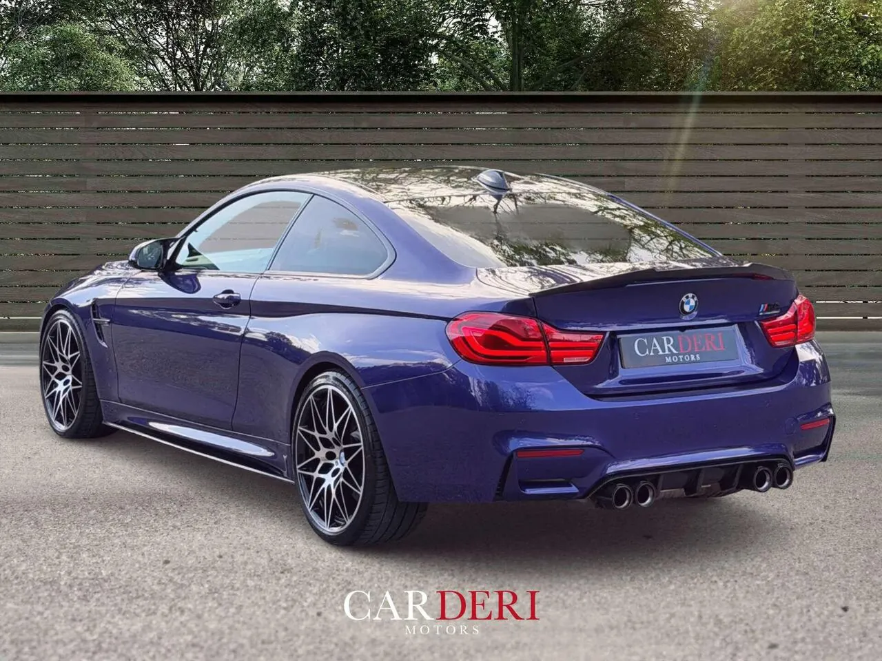 BMW M4 2017 photo 3