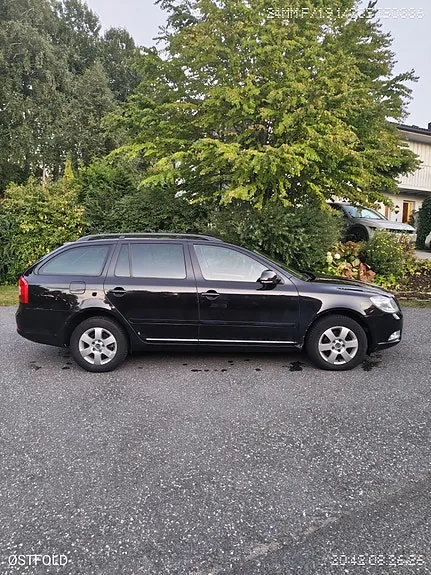 Skoda Octavia 2011 photo 3