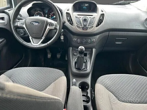 Ford Tourneo Courier 2015 photo 4