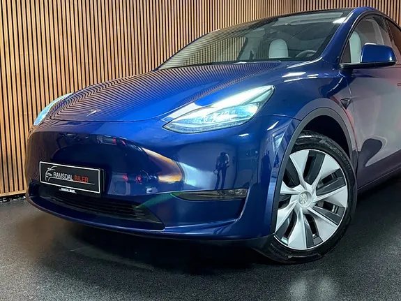 Tesla Model Y 2021 photo 2