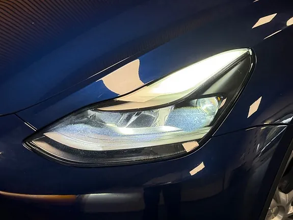 Tesla Model Y 2021 photo 3