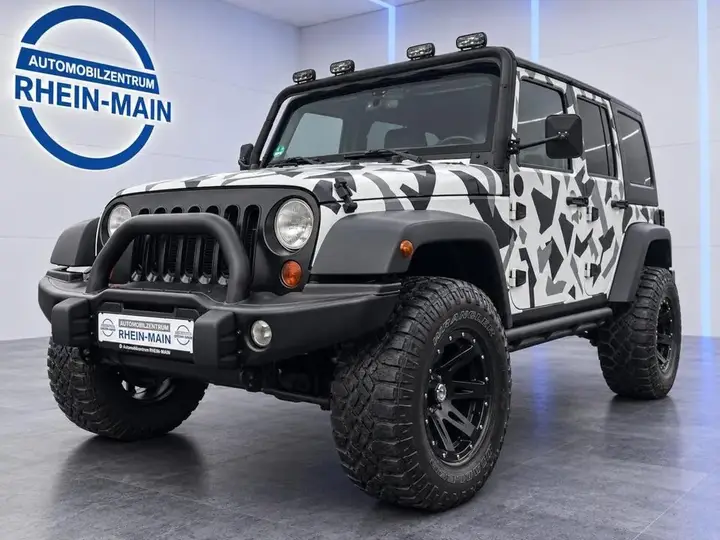 Jeep Wrangler Sahara