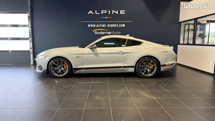 Ford Mustang 2022 photo 2