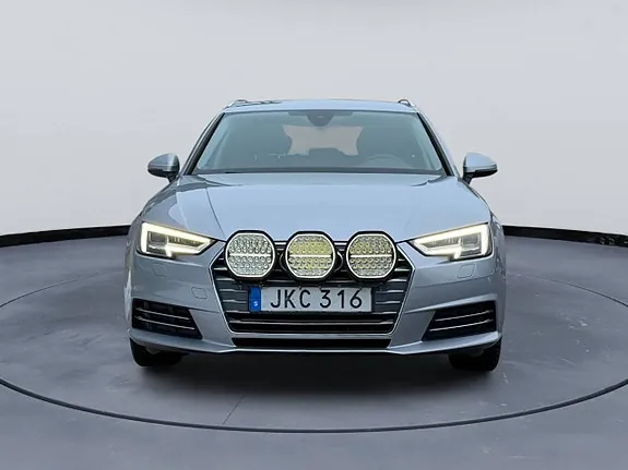 Audi A4 2018 photo 5