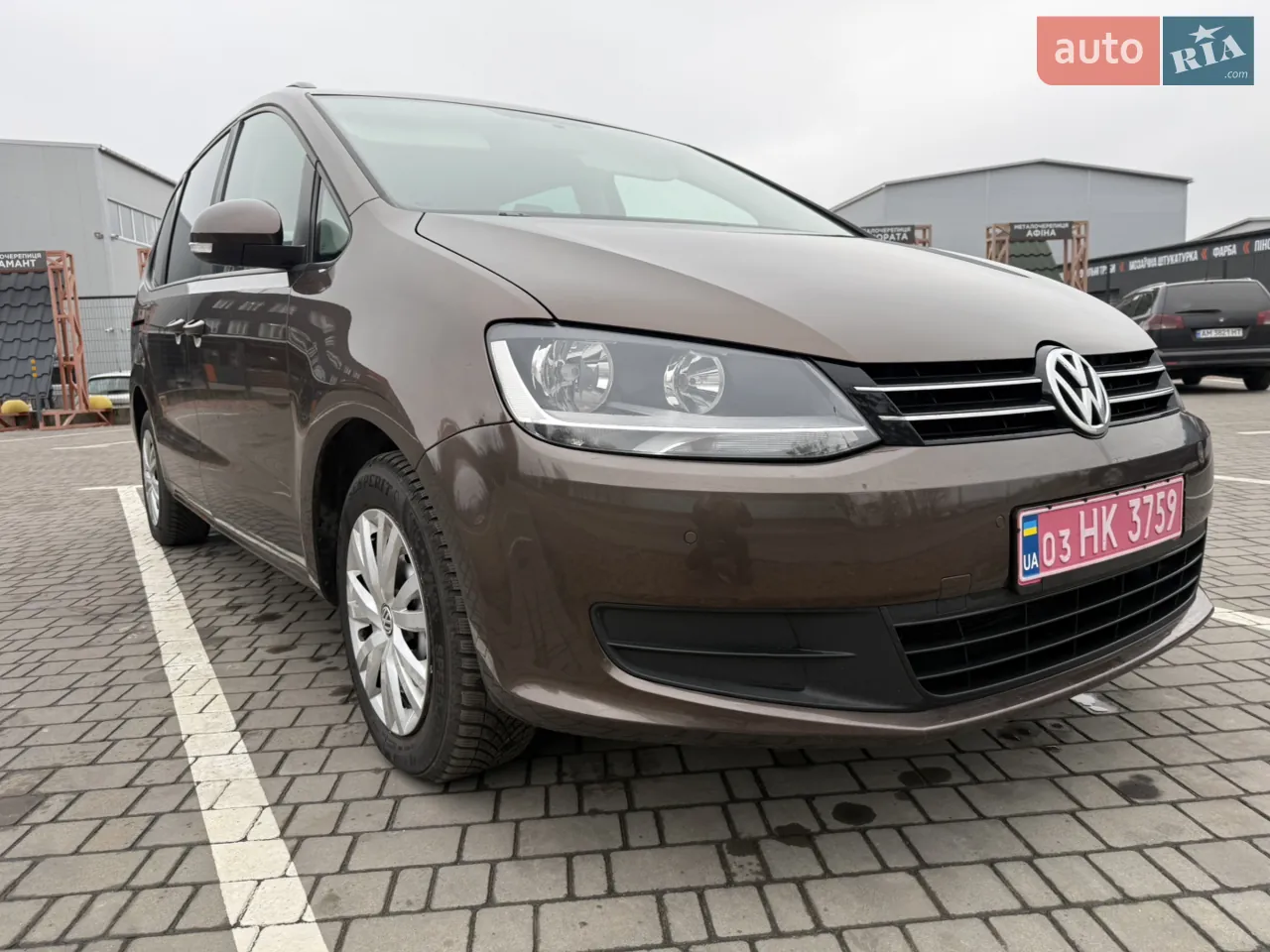 Volkswagen Sharan 2011 photo 2