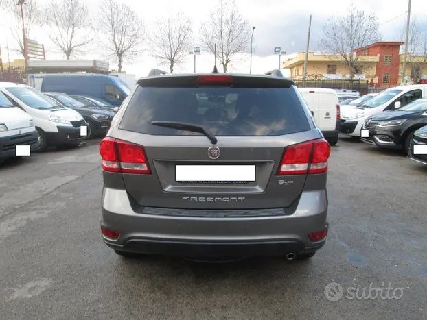 Fiat Freemont 2012 photo 3