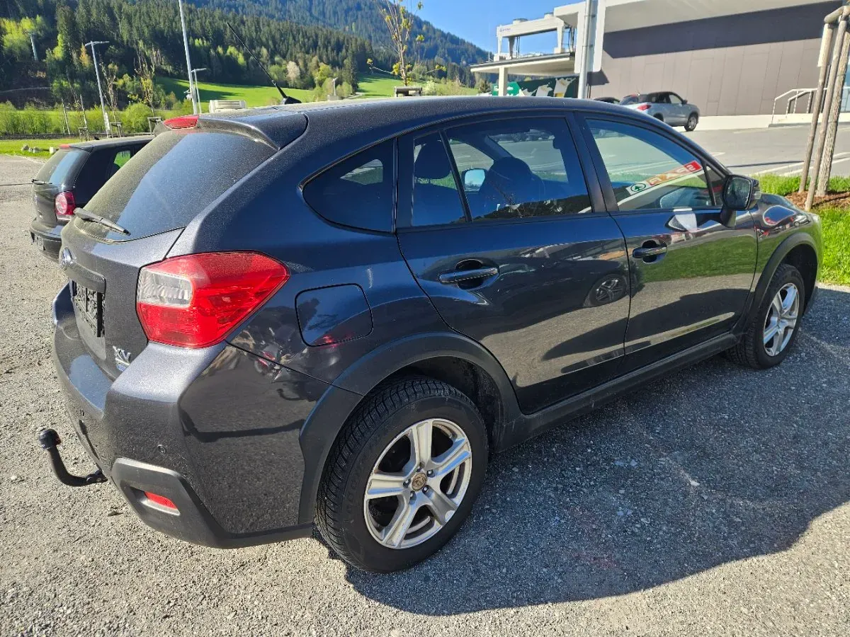 Subaru Xv 2013 photo 3