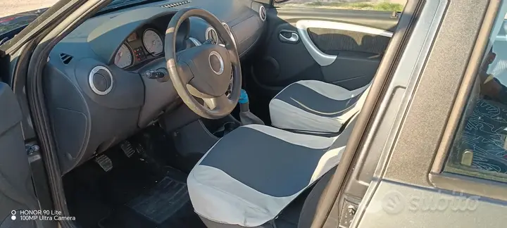 Dacia Sandero 2009 photo 5