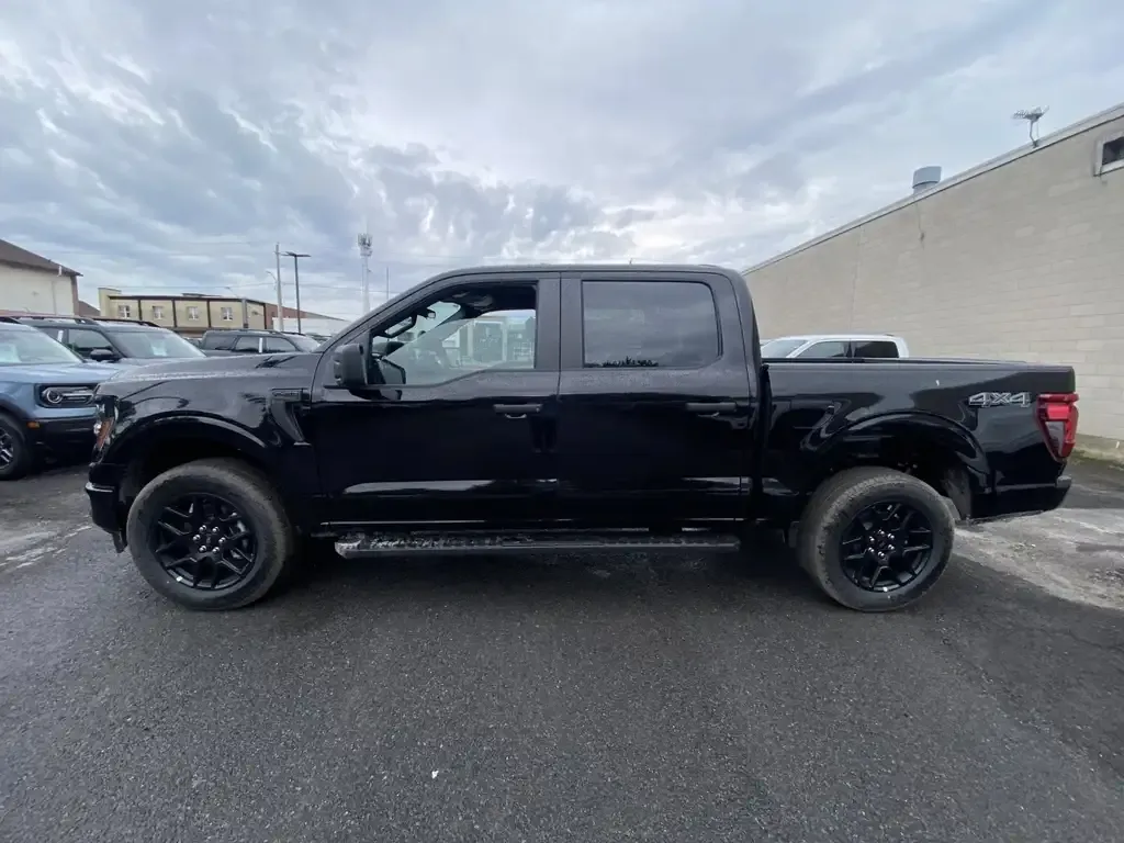 Ford F-150 2026 photo 2