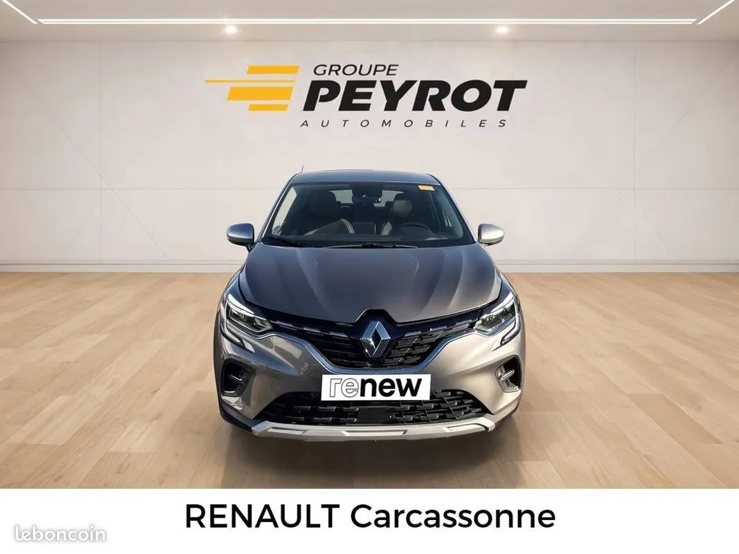 Renault Captur 2022 photo 2