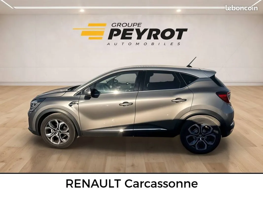 Renault Captur 2022 photo 3