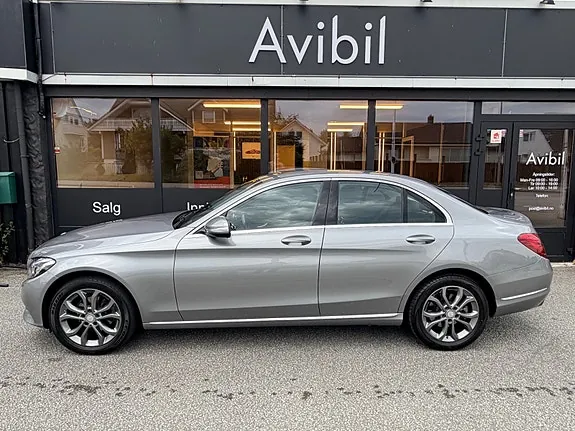 Mercedes-Benz C180 2015 photo 2