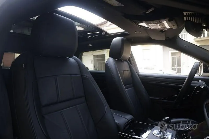Land Rover Range Rover Evoque 2022 photo 4