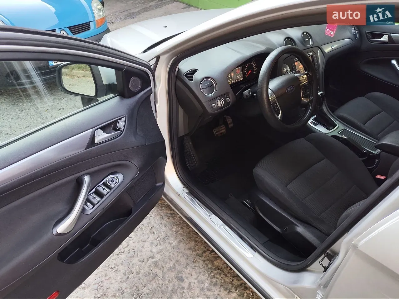 Ford Mondeo 2011 photo 5