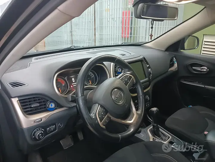 Jeep Cherokee 2016 photo 4
