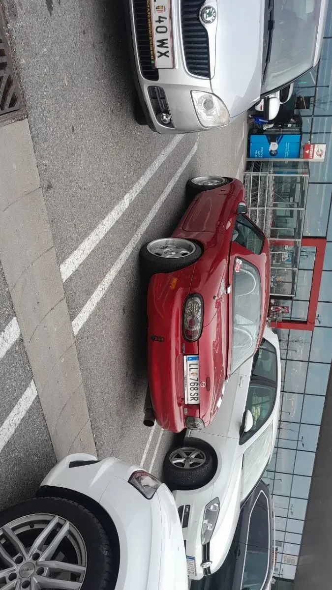 Mazda Mx-5 2000 photo 3