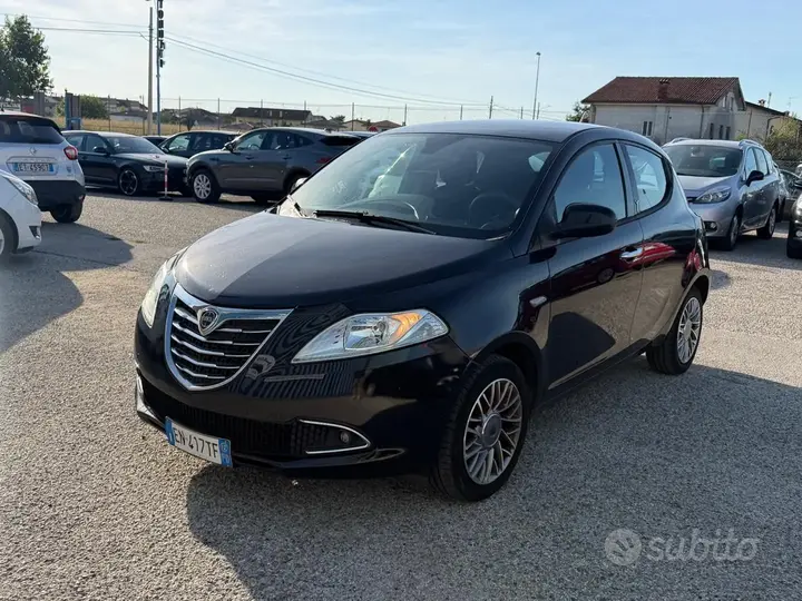 Lancia Ypsilon 2012 photo 3