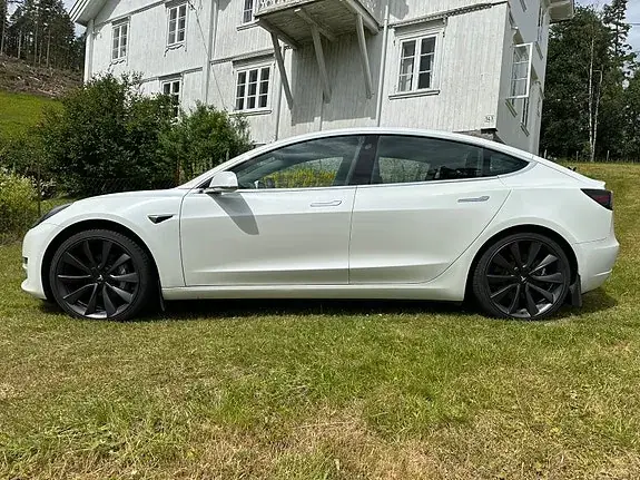 Tesla Model 3 2019 photo 3