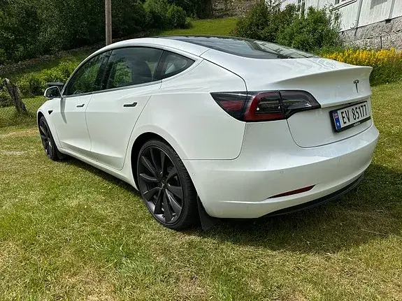 Tesla Model 3 2019 photo 4