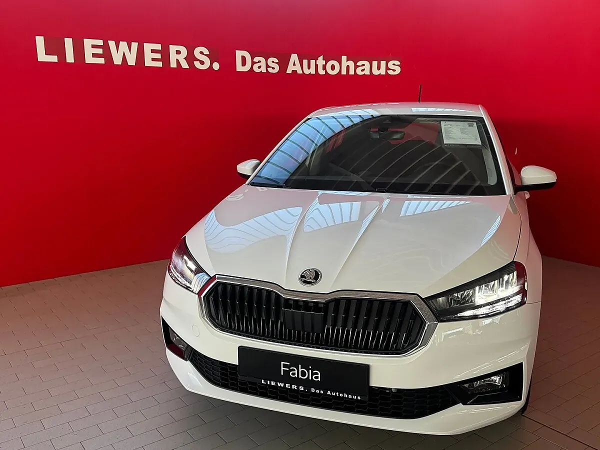 Skoda Fabia 2026 photo 2