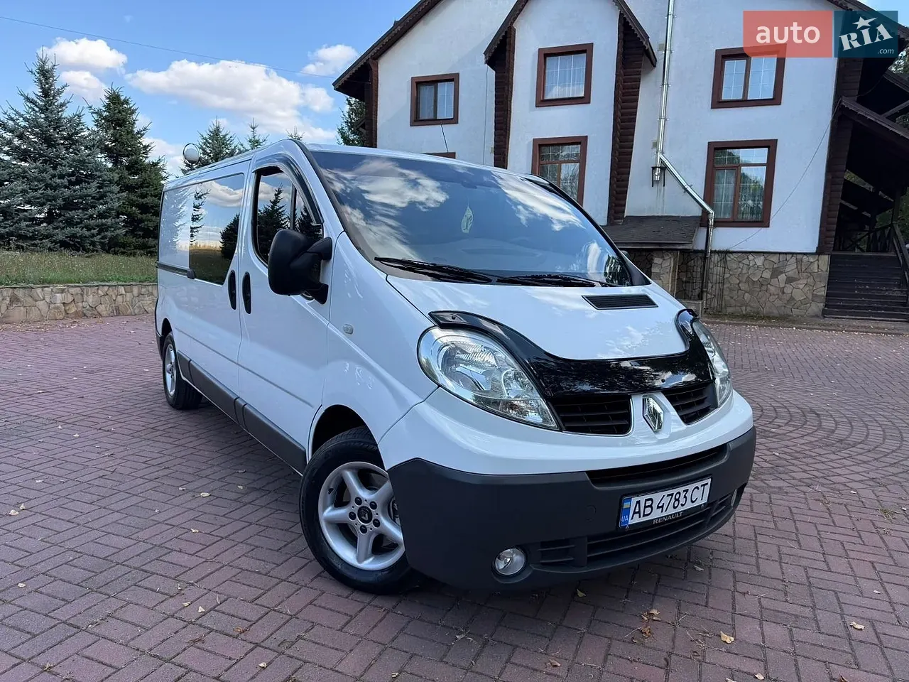 Renault Trafic 2012 photo 4