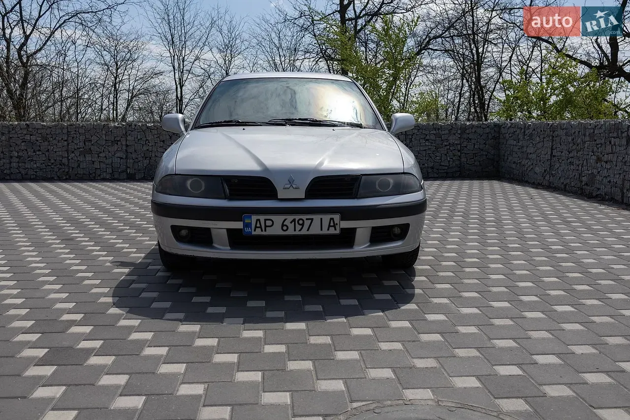 Mitsubishi Carisma 2002 photo 4