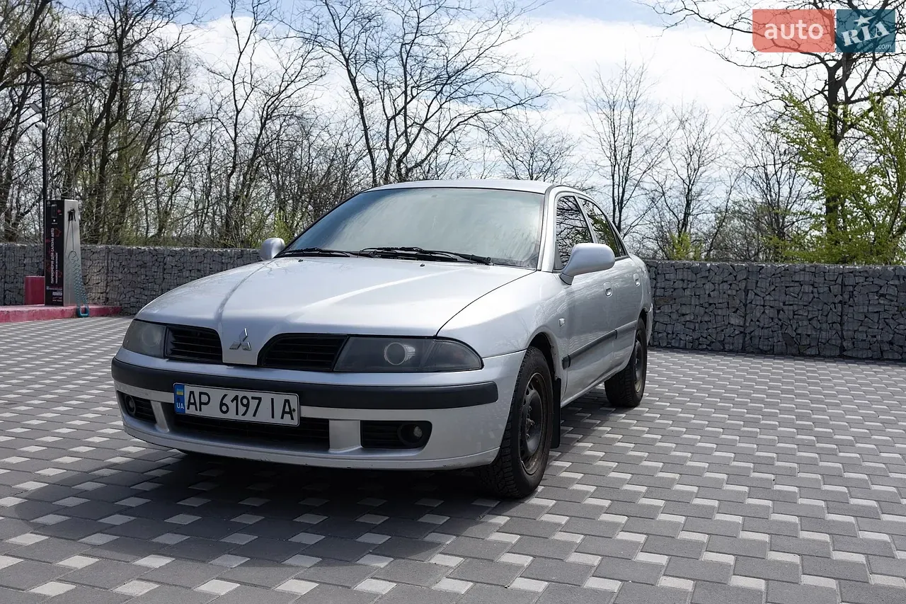 Mitsubishi Carisma 2002 photo 3