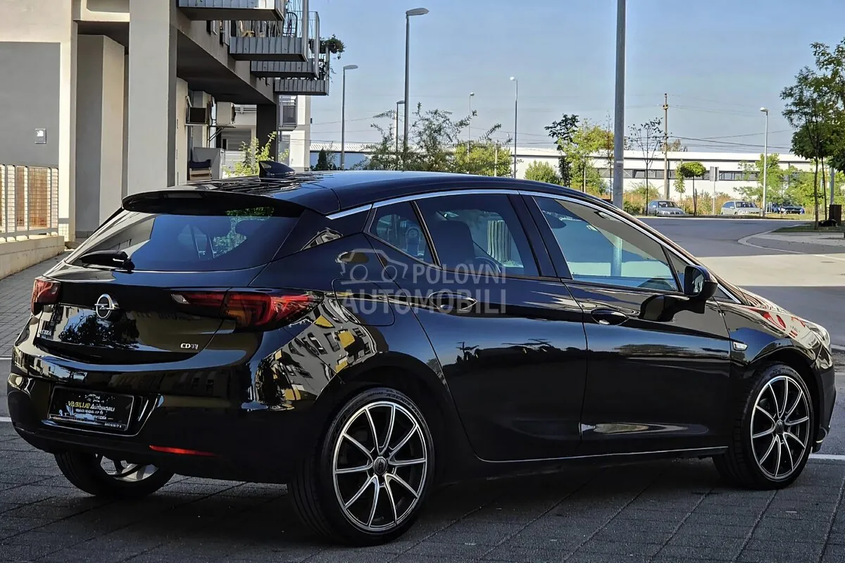 Opel Astra K 2016 photo 4