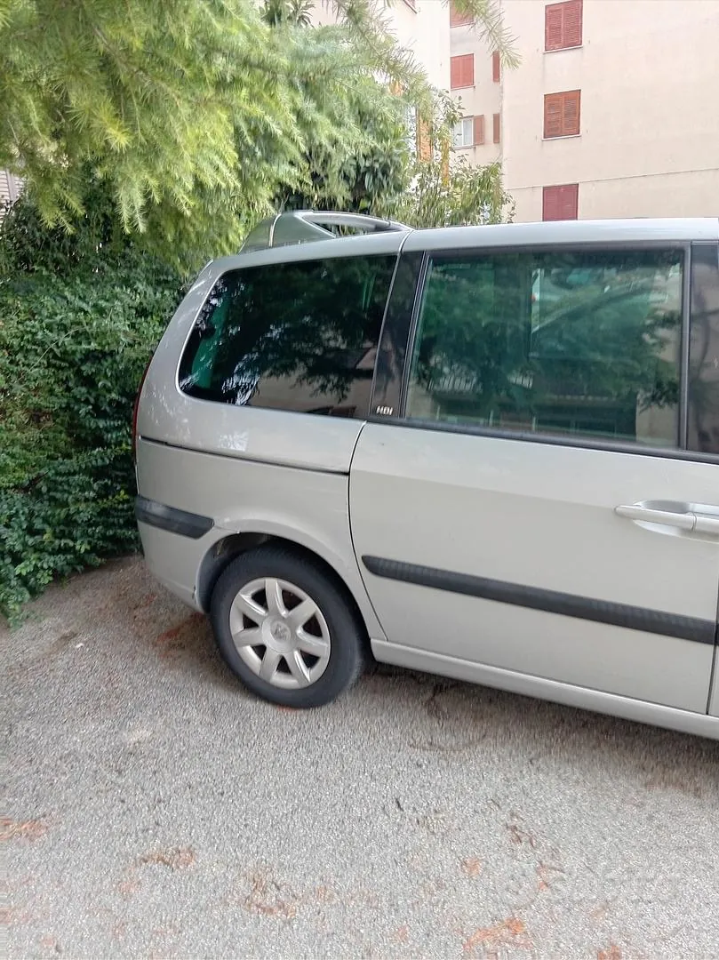 Peugeot 807 2007 photo 3