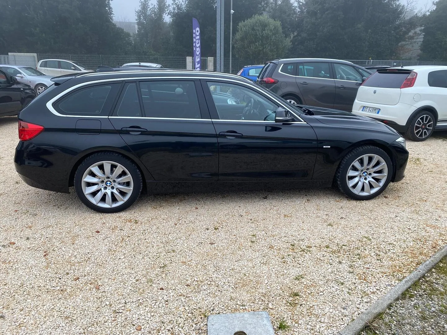 BMW 318 2014 photo 3