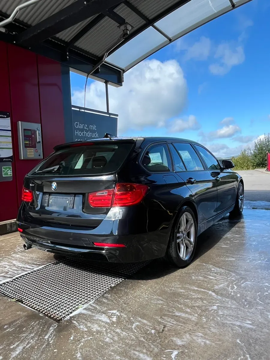 BMW 3 Series 2013 photo 3