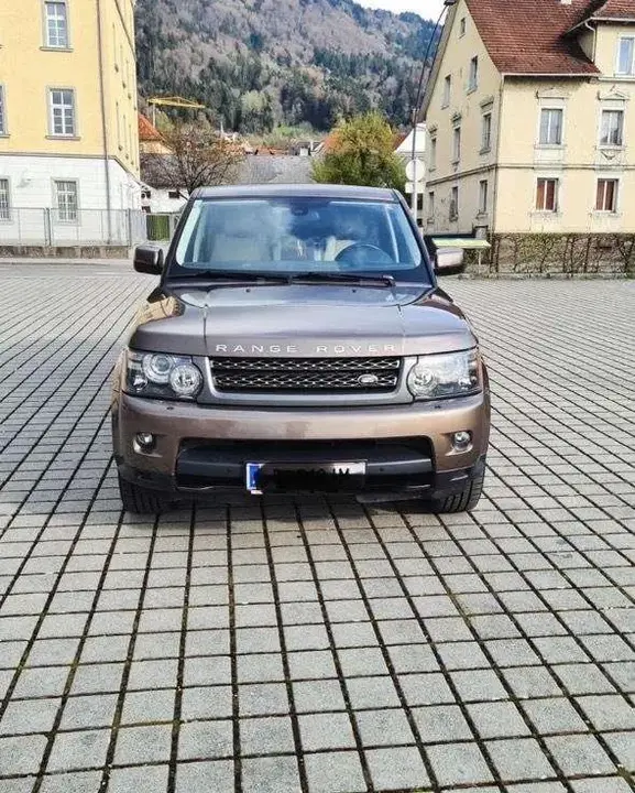 Land Rover Range Rover Sport 2010 photo 2