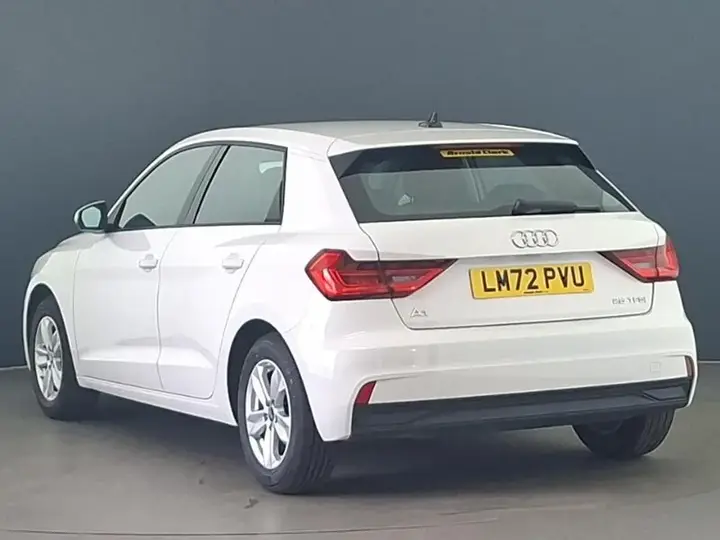 Audi A1 2022 photo 2