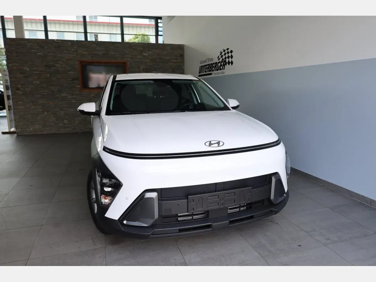 Hyundai Kona photo 2