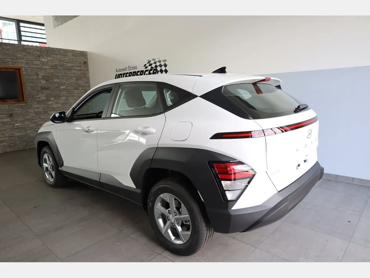 Hyundai Kona photo 3