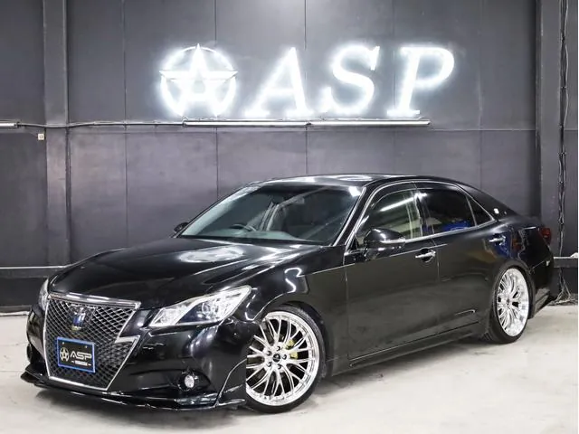 Toyota Crown Athlete S 2013 photo 4
