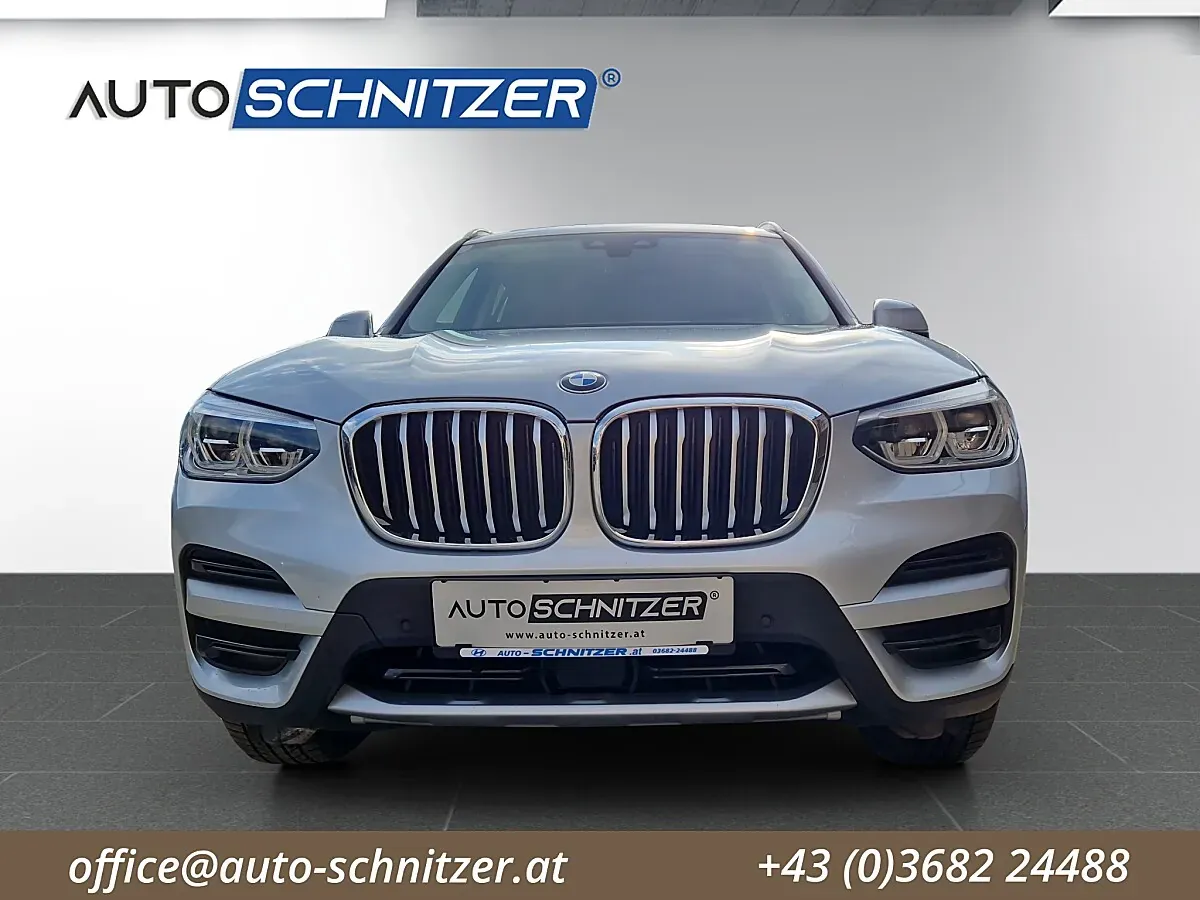 BMW X3 2021 photo 2