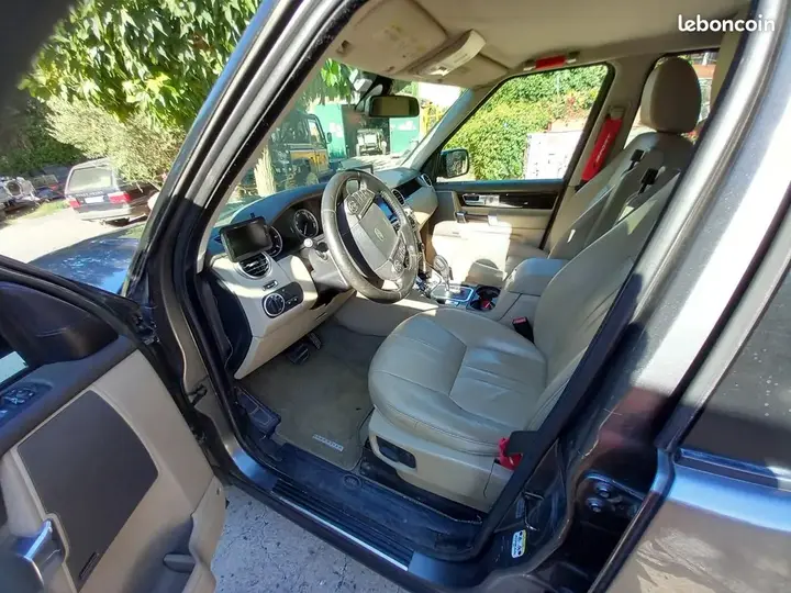 Land Rover Discovery 2009 photo 3