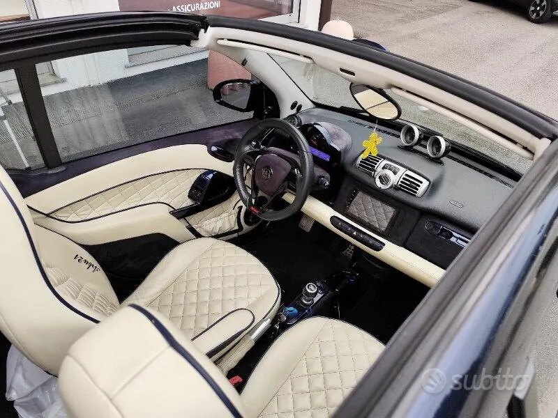 Smart Fortwo 2011 photo 4