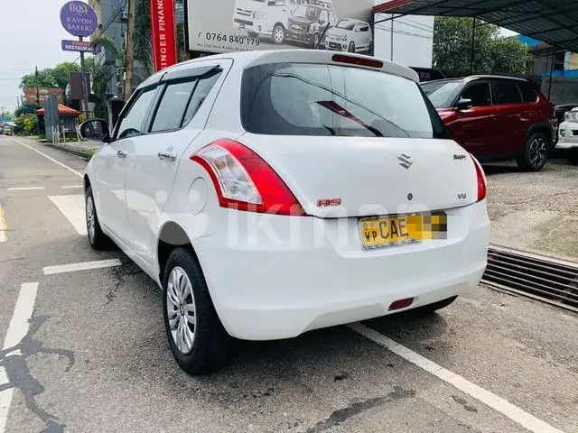 Suzuki Swift 2015 photo 5