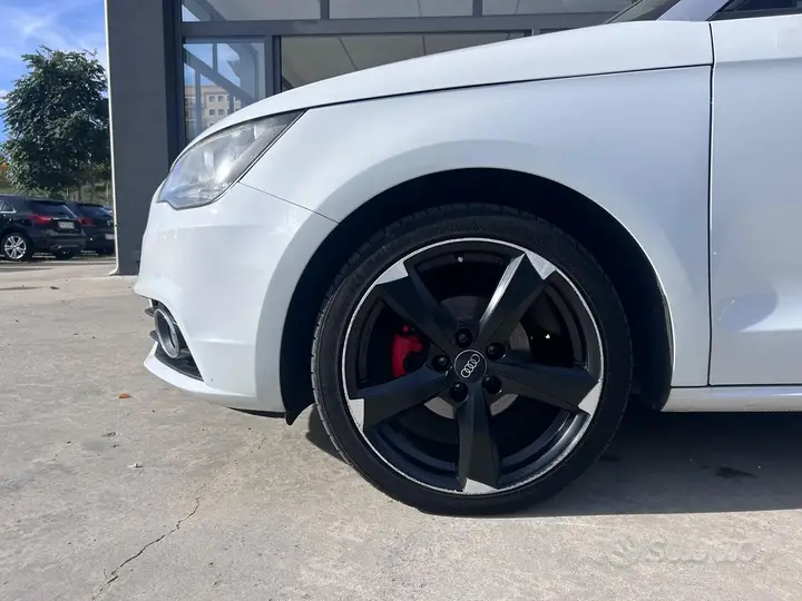 Audi A1 2012 photo 4