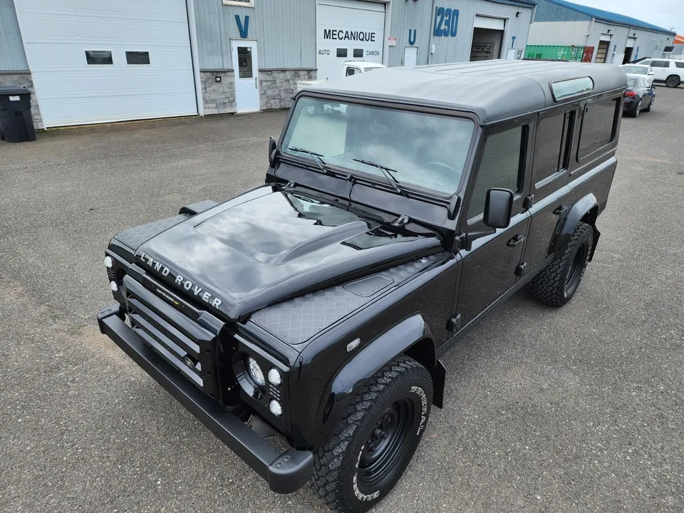 Land Rover Defender 2009 photo 3