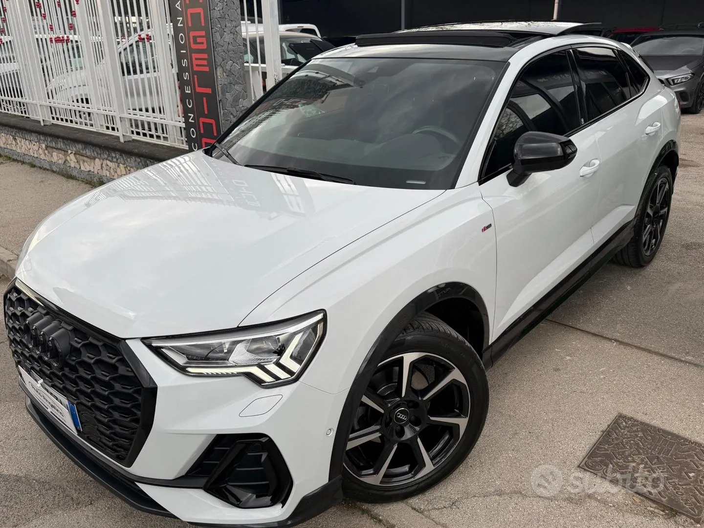 Audi Q3 2019 photo 2