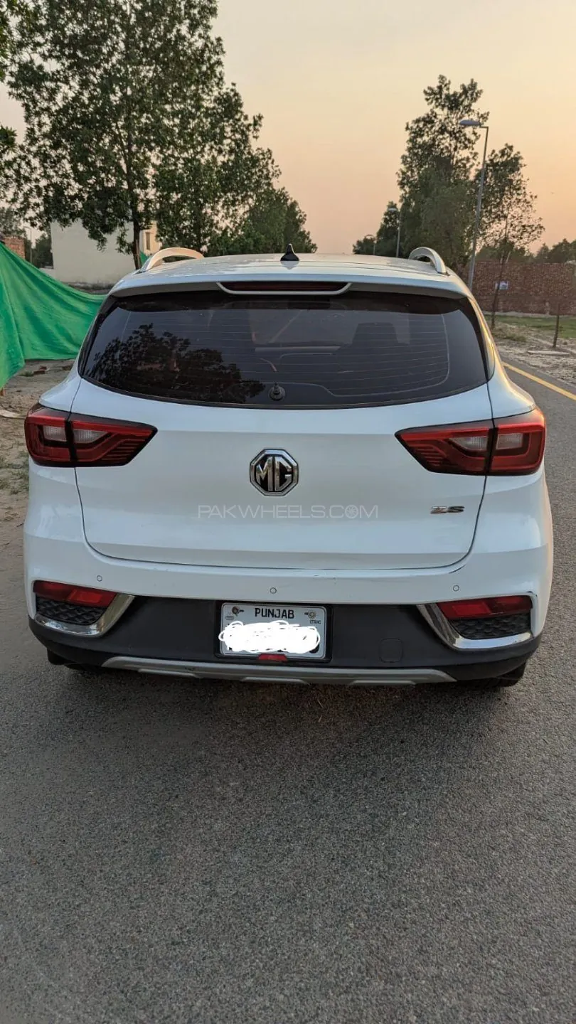 MG Zs
