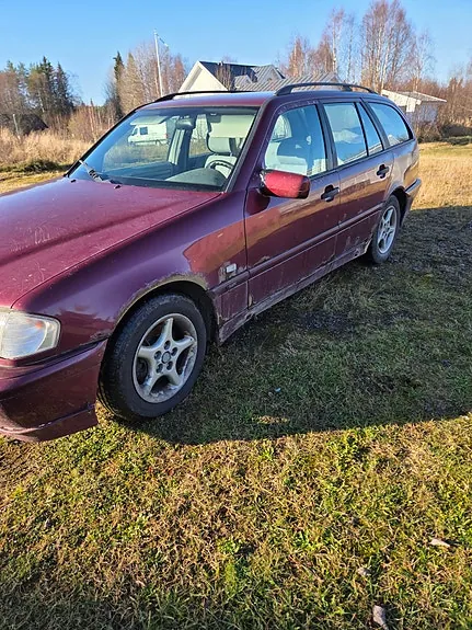 Mercedes-Benz C200 1999 photo 3