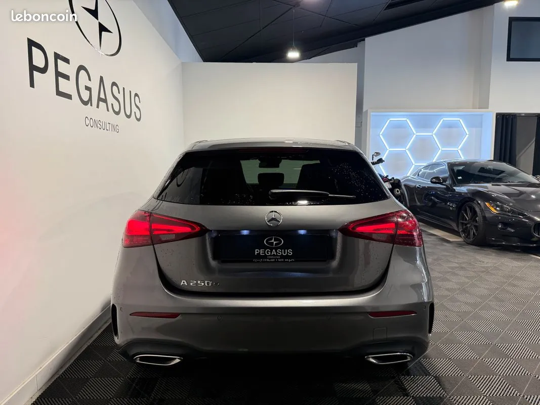 Mercedes-Benz A-Class 2023 photo 4