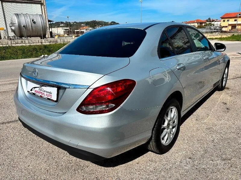Mercedes-Benz C-Class 2019 photo 5