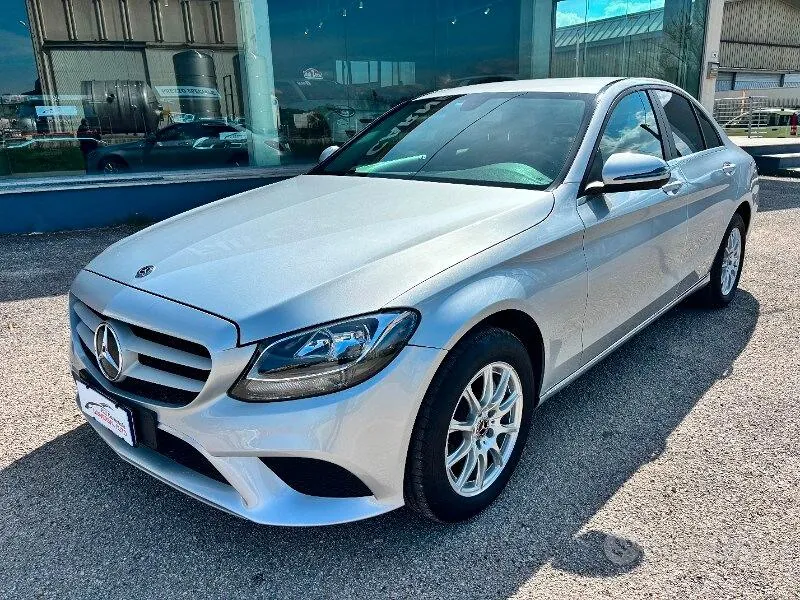 Mercedes-Benz C-Class 2019 photo 2