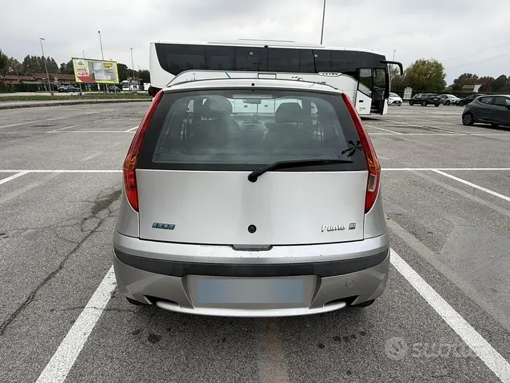 Fiat Punto 2002 photo 4